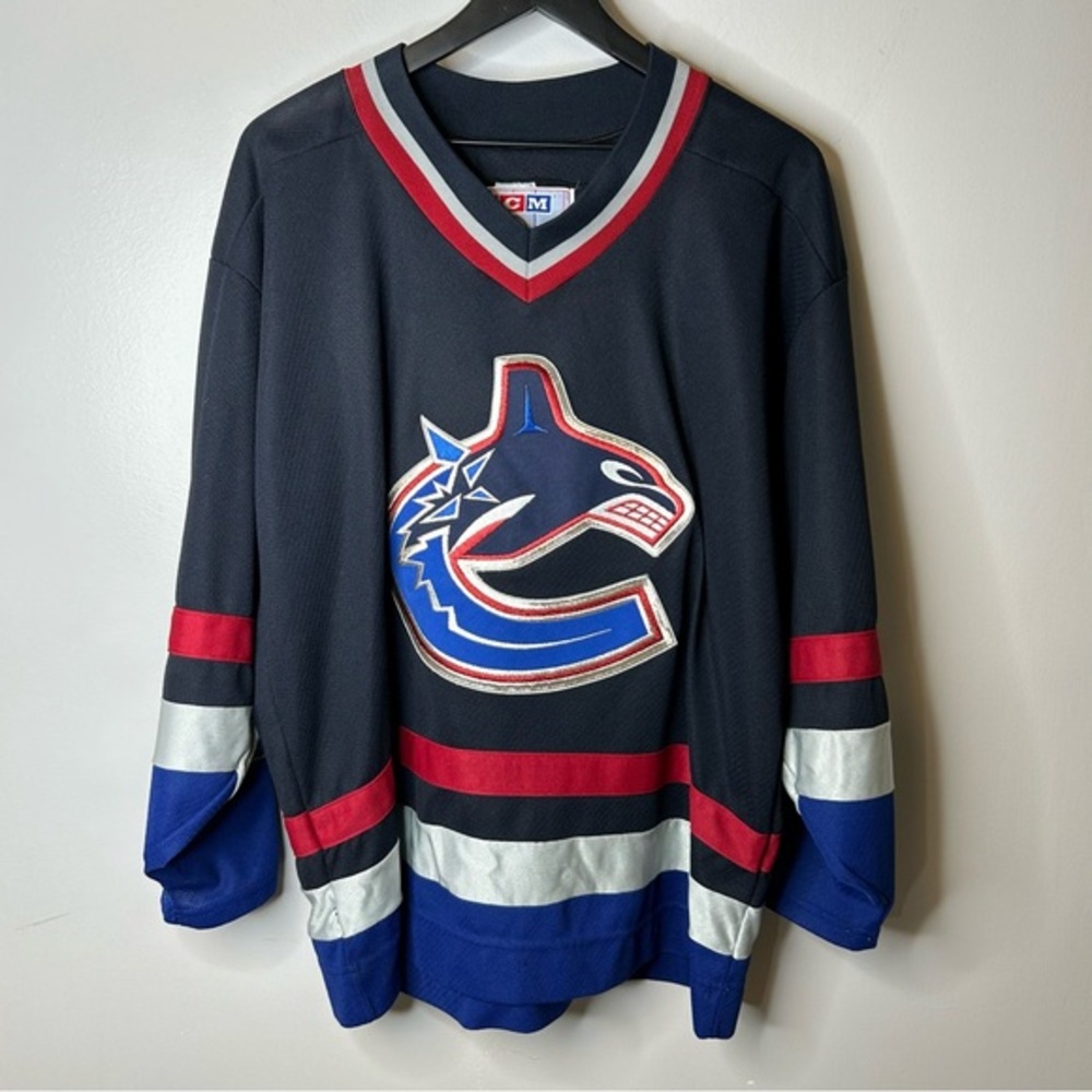 Vancouver Canucks Vintage 90s Hockey Jersey NHL Size L